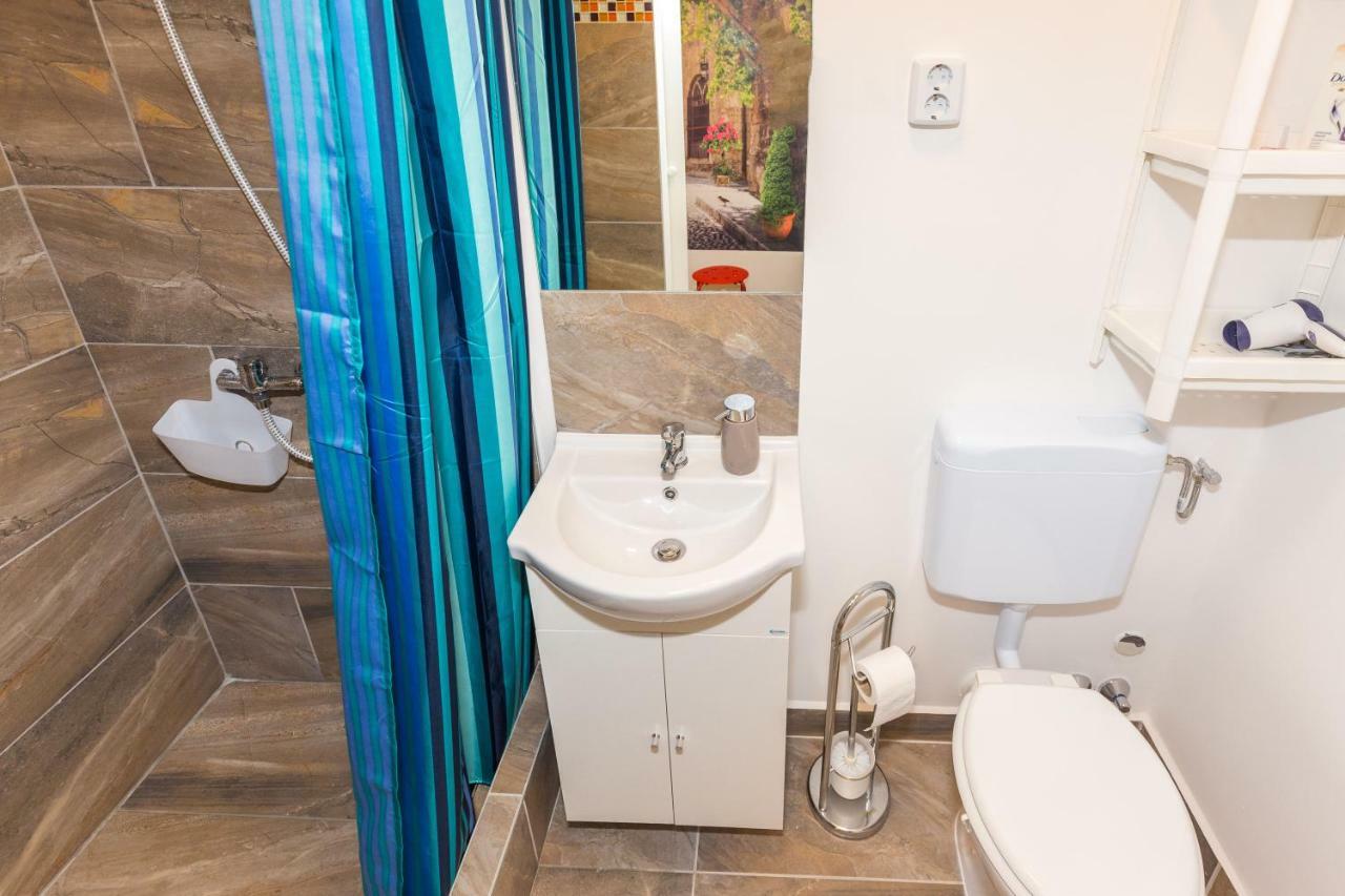 Center Rooms With Terrace Rijeka Ngoại thất bức ảnh